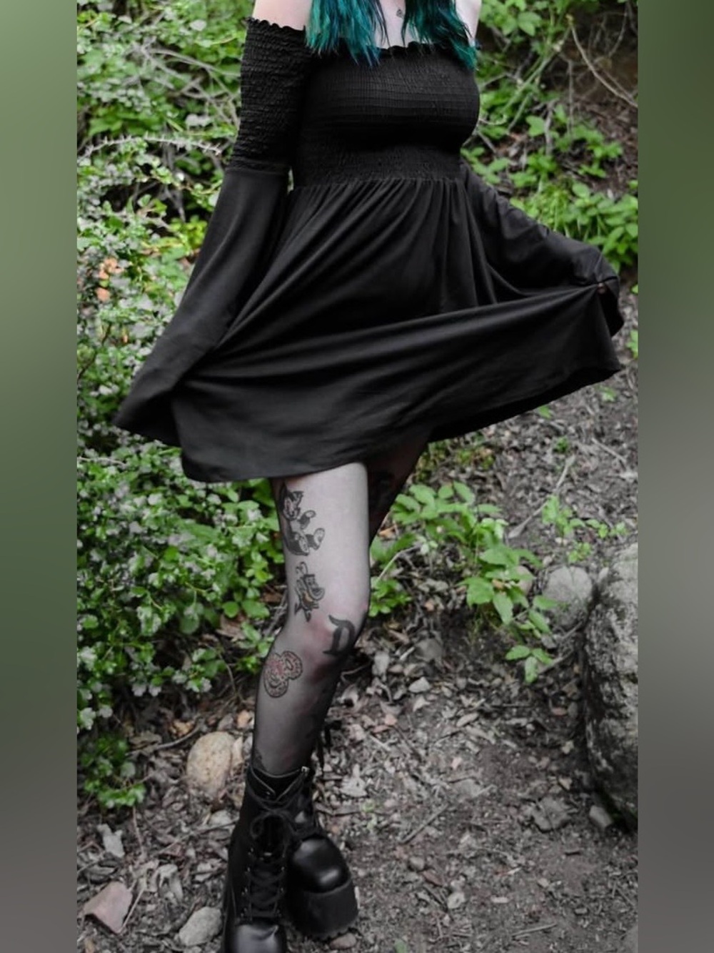 FOXBLOOD Bell sleeve dress - Picture 3 of 5
